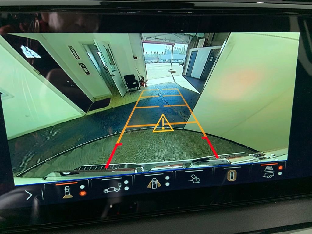 Used 2026 GMC Sierra 1500 AT4 w/ AT4 Premium Package image 7