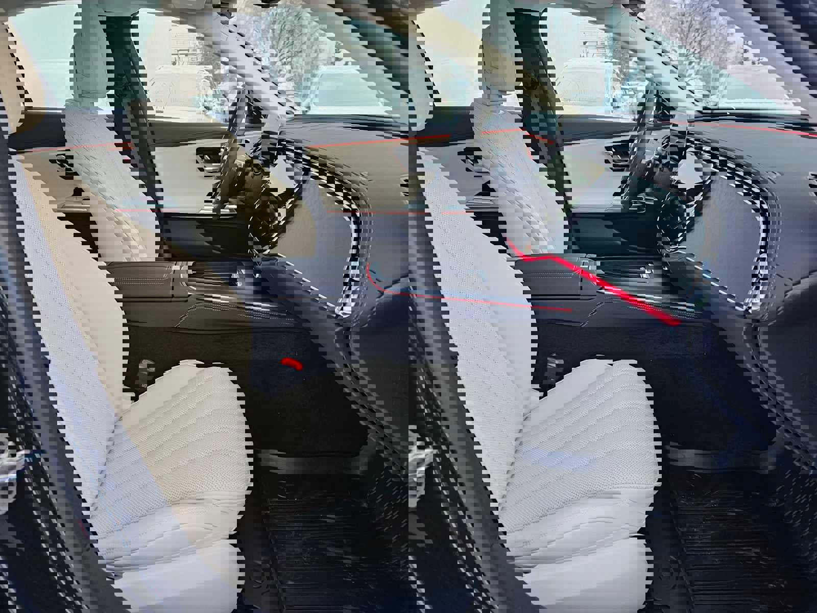 Used 2025 Mercedes-Benz E 450 4MATIC Sedan image 10