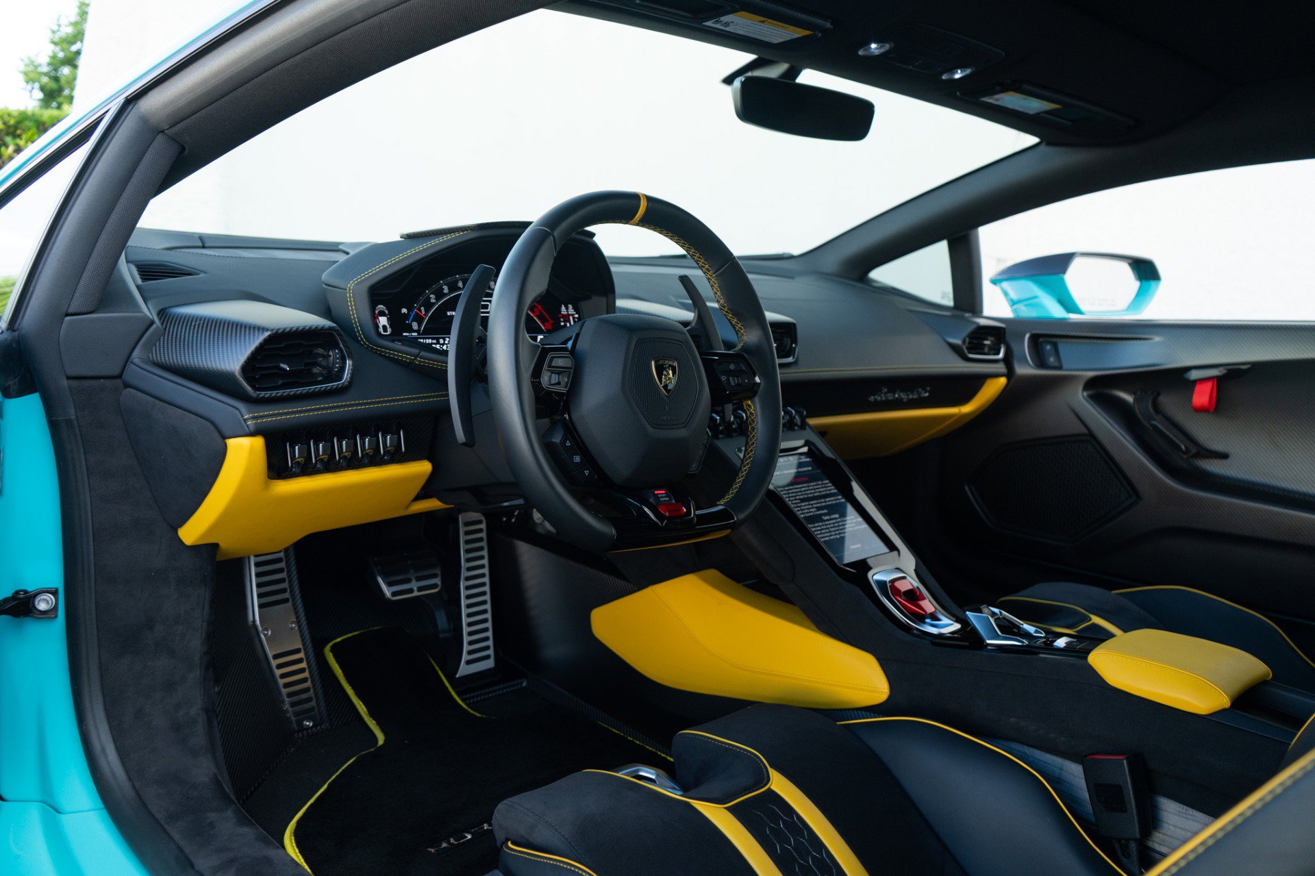 Used 2023 Lamborghini Huracan Tecnica RWD image 6