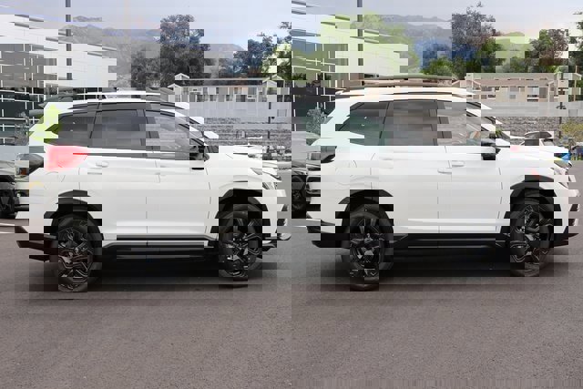 New 2025 Subaru Ascent Bronze Edition image 2