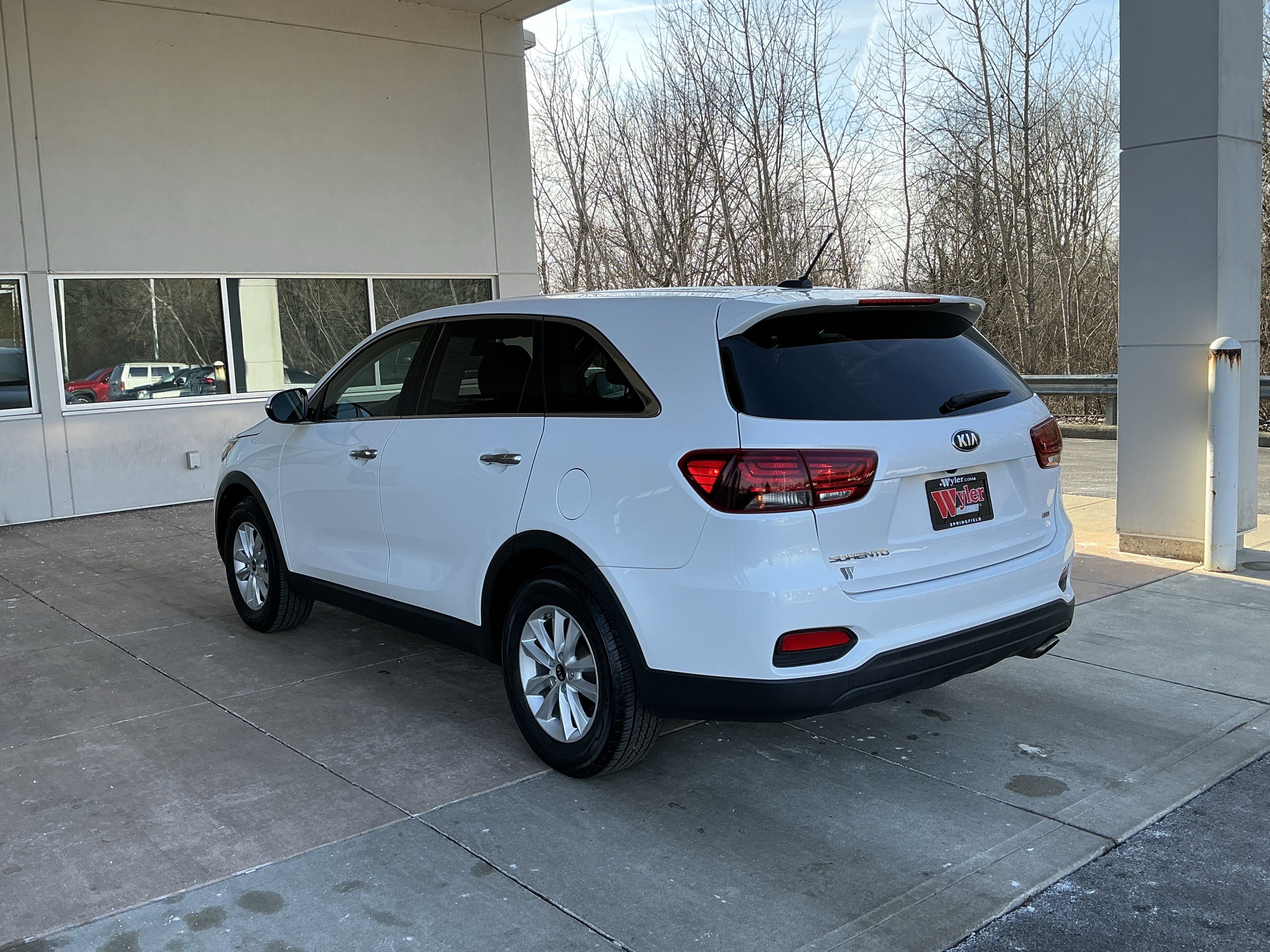 Used 2020 Kia Sorento LX image 20