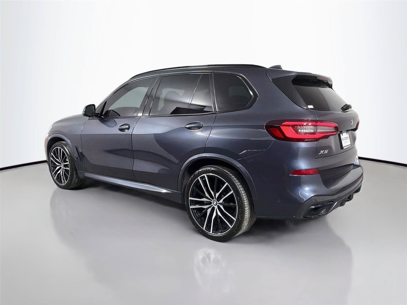 Used 2022 BMW X5 sDrive40i w/ M Sport Package RWD image 8