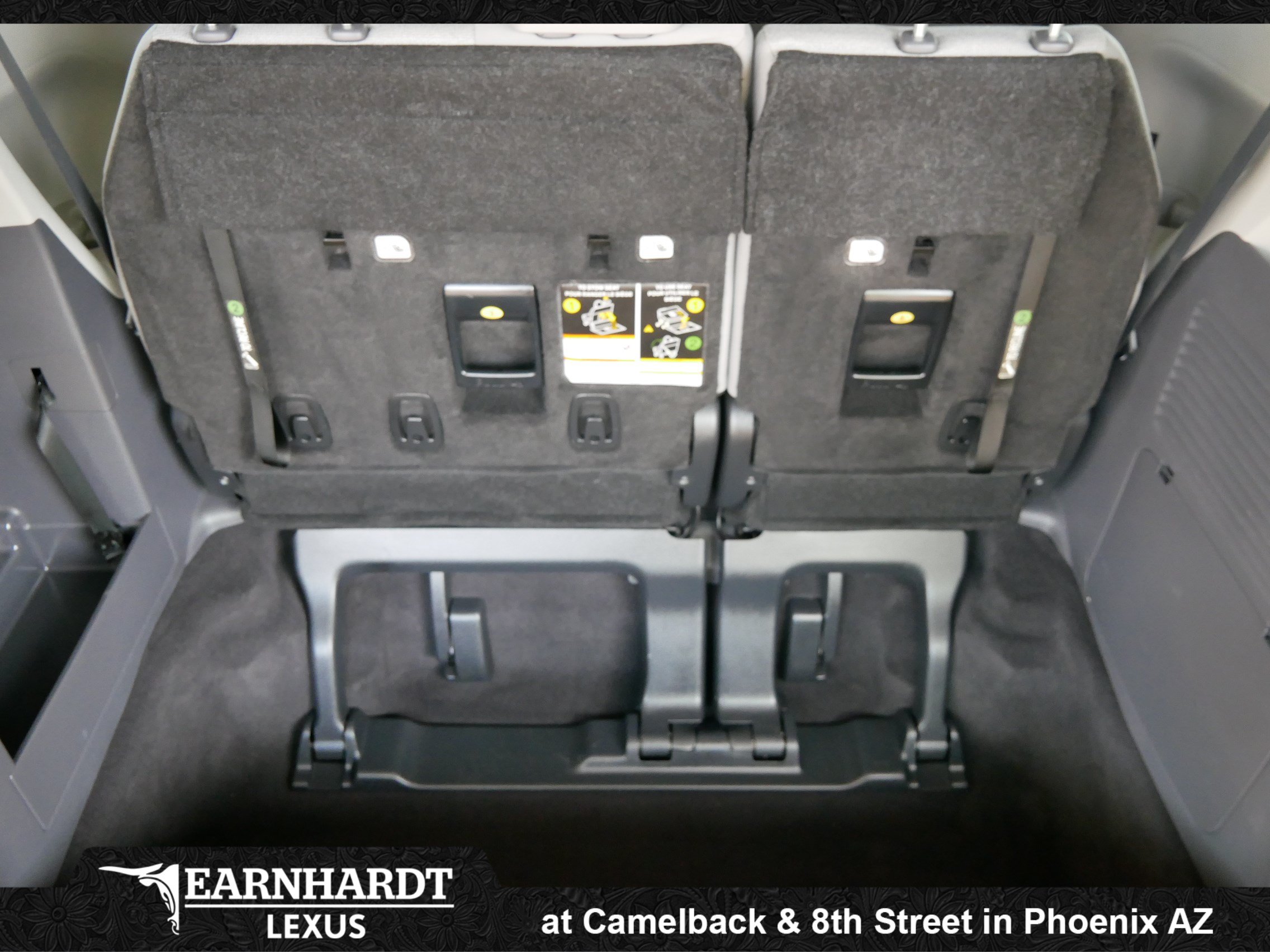 Used 2023 Toyota Sienna LE FWD image 29