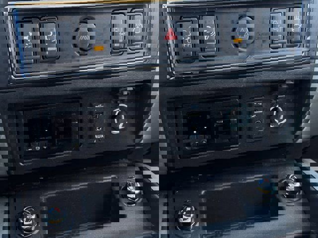 Used 2018 Nissan Titan PRO-4X w/ Pro-4x Convenience Package image 21