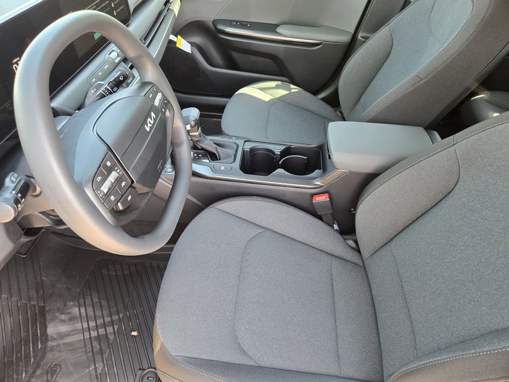 New 2026 Kia K4 FWD image 10