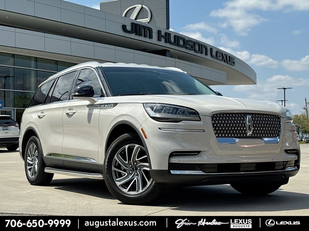 Used 2023 Lincoln Aviator AWD w/ Class IV Trailer Tow Package