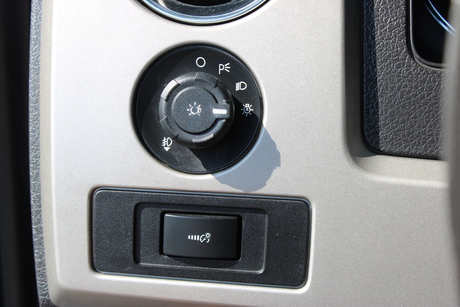 Used 2011 Ford F150 FX4 w/ FX Luxury Pkg AWD/4WD image 20