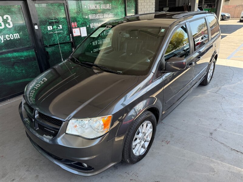 Used 2012 Dodge Grand Caravan R/T w/ Safety Sphere Group FWD image 2