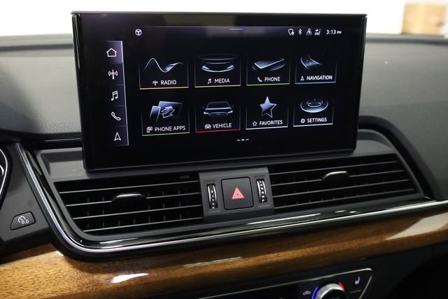 Used 2023 Audi Q5 2.0T Premium w/ Convenience Package image 18