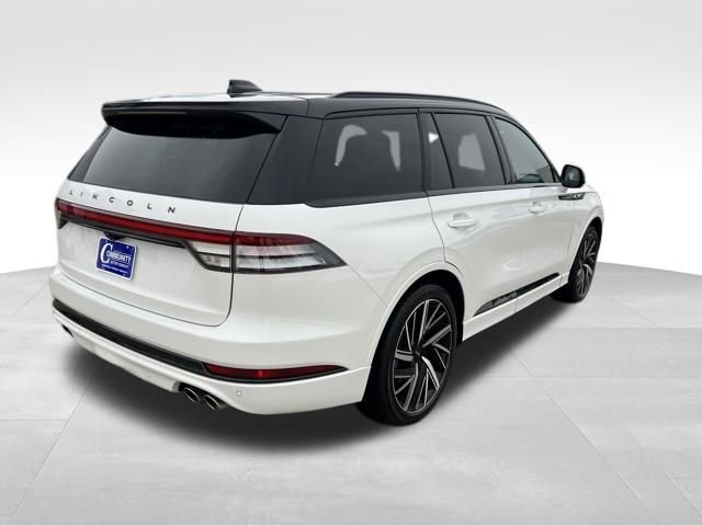Used 2025 Lincoln Aviator Black Label w/ Black Label Special Edition image 9