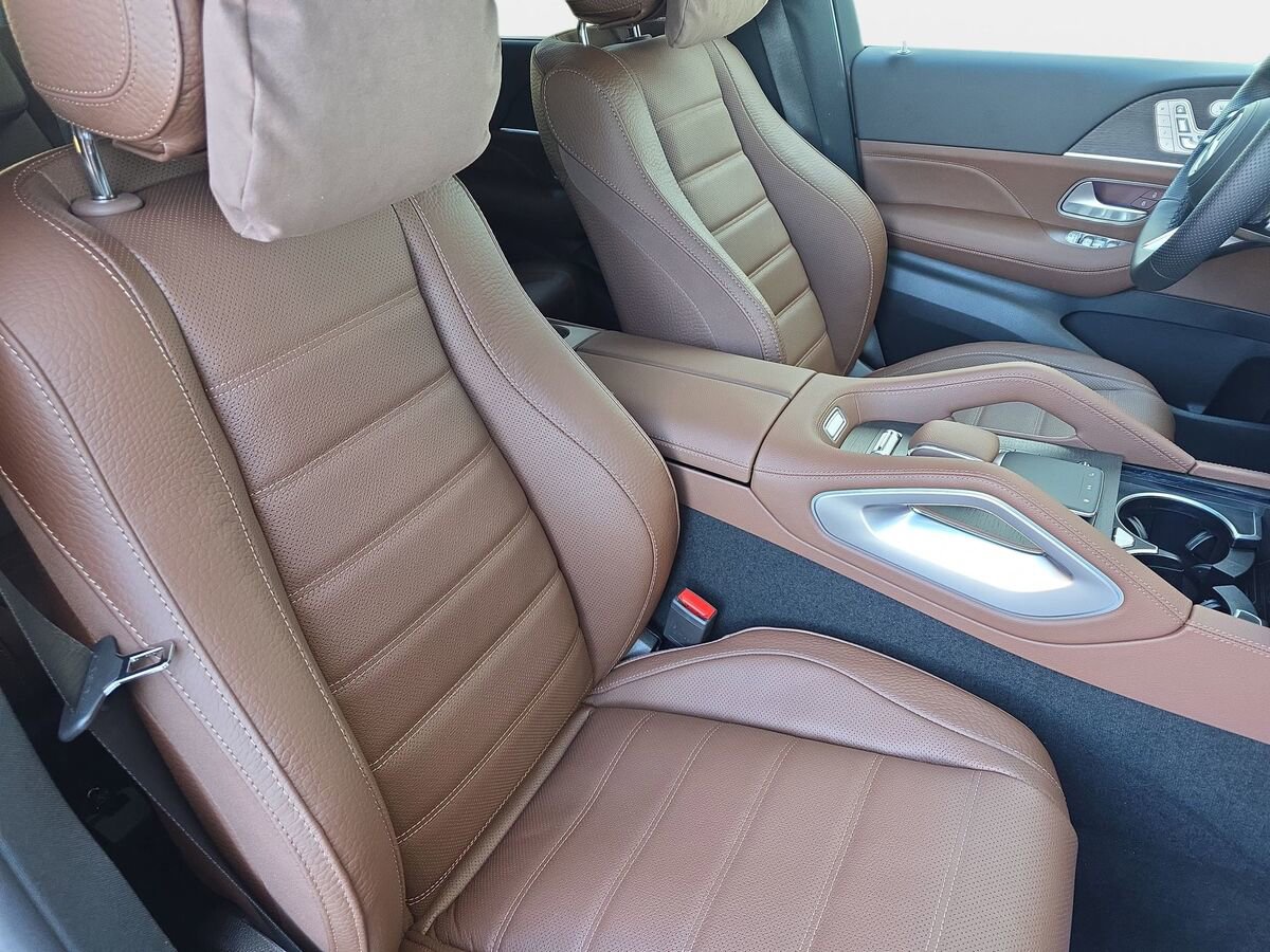 New 2026 Mercedes-Benz GLS 450 4MATIC image 10