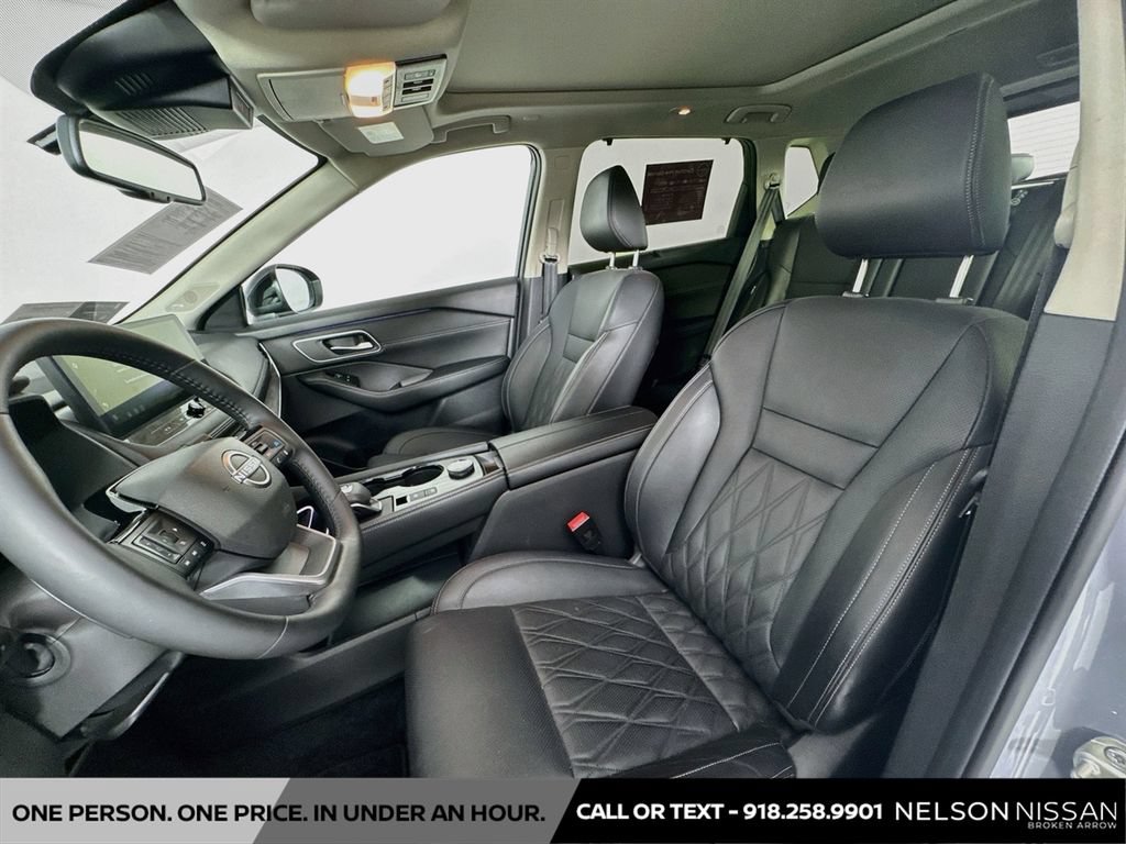 Certified 2026 Nissan Rogue Platinum w/ Platinum Premium Package AWD/4WD image 22
