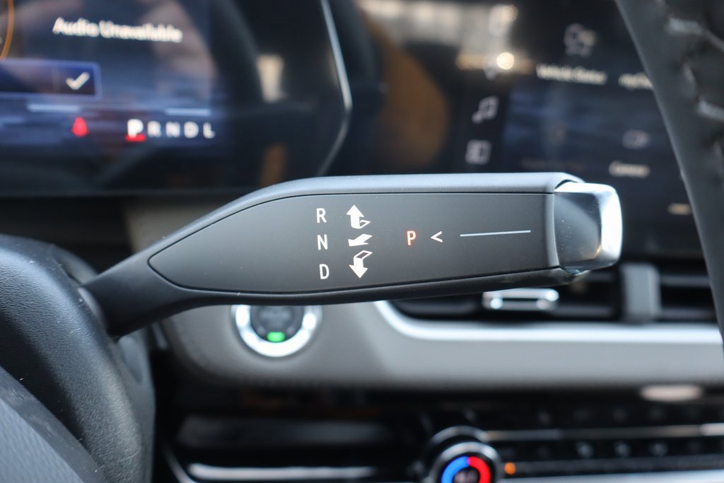 New 2026 Chevrolet Equinox LT w/ Convenience Package II image 8