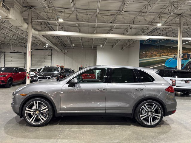 Used 2012 Porsche Cayenne S w/ Premium Pkg Plus image 36