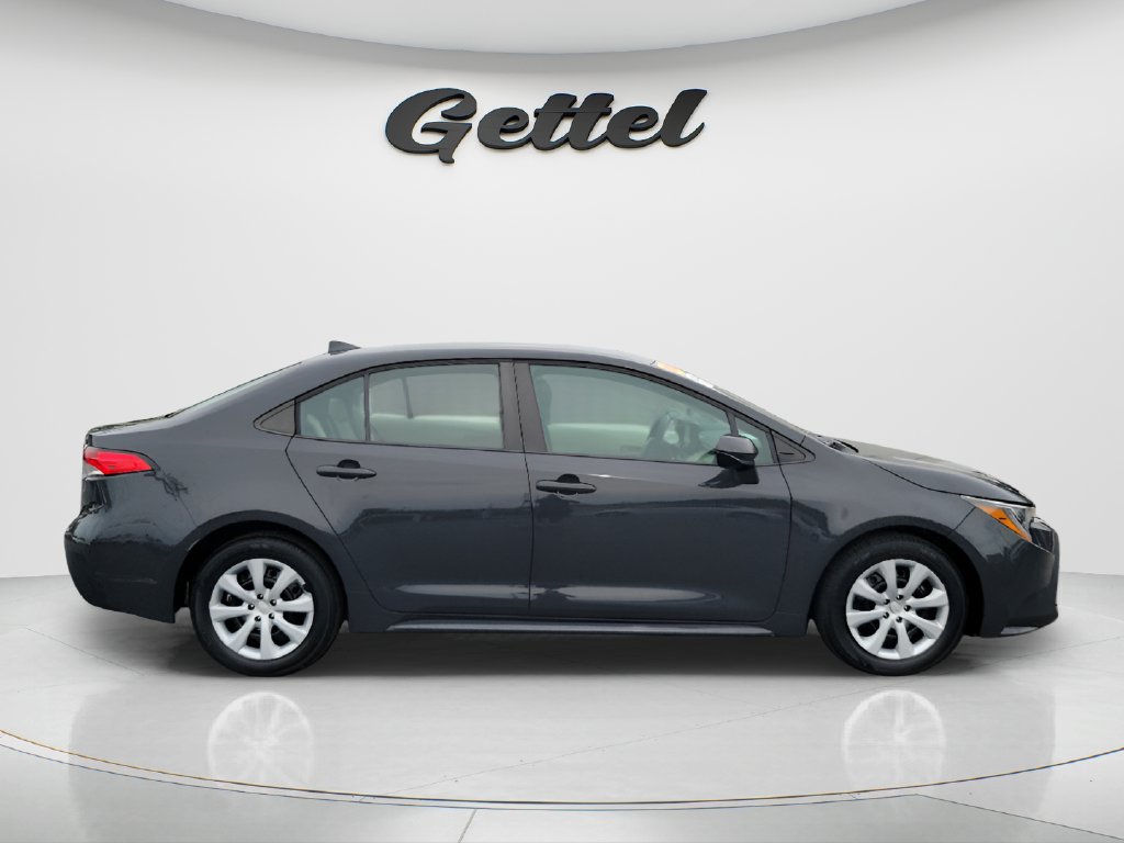 Used 2023 Toyota Corolla LE FWD image 4