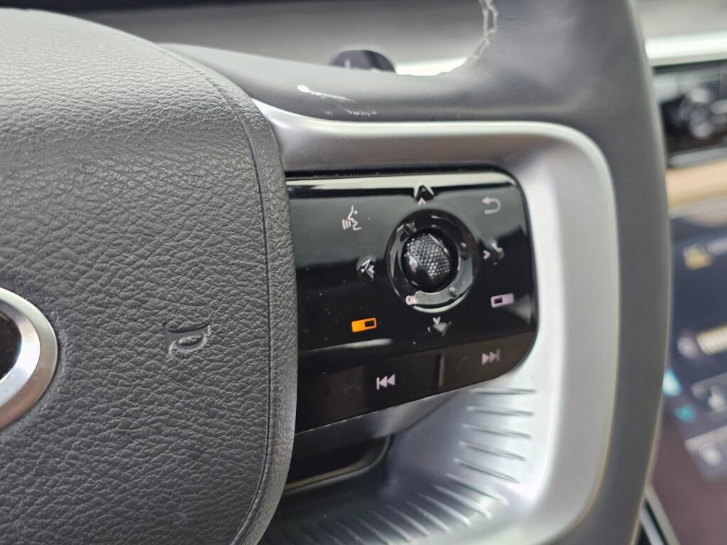 Used 2025 INFINITI QX80 Luxe AWD/4WD image 33