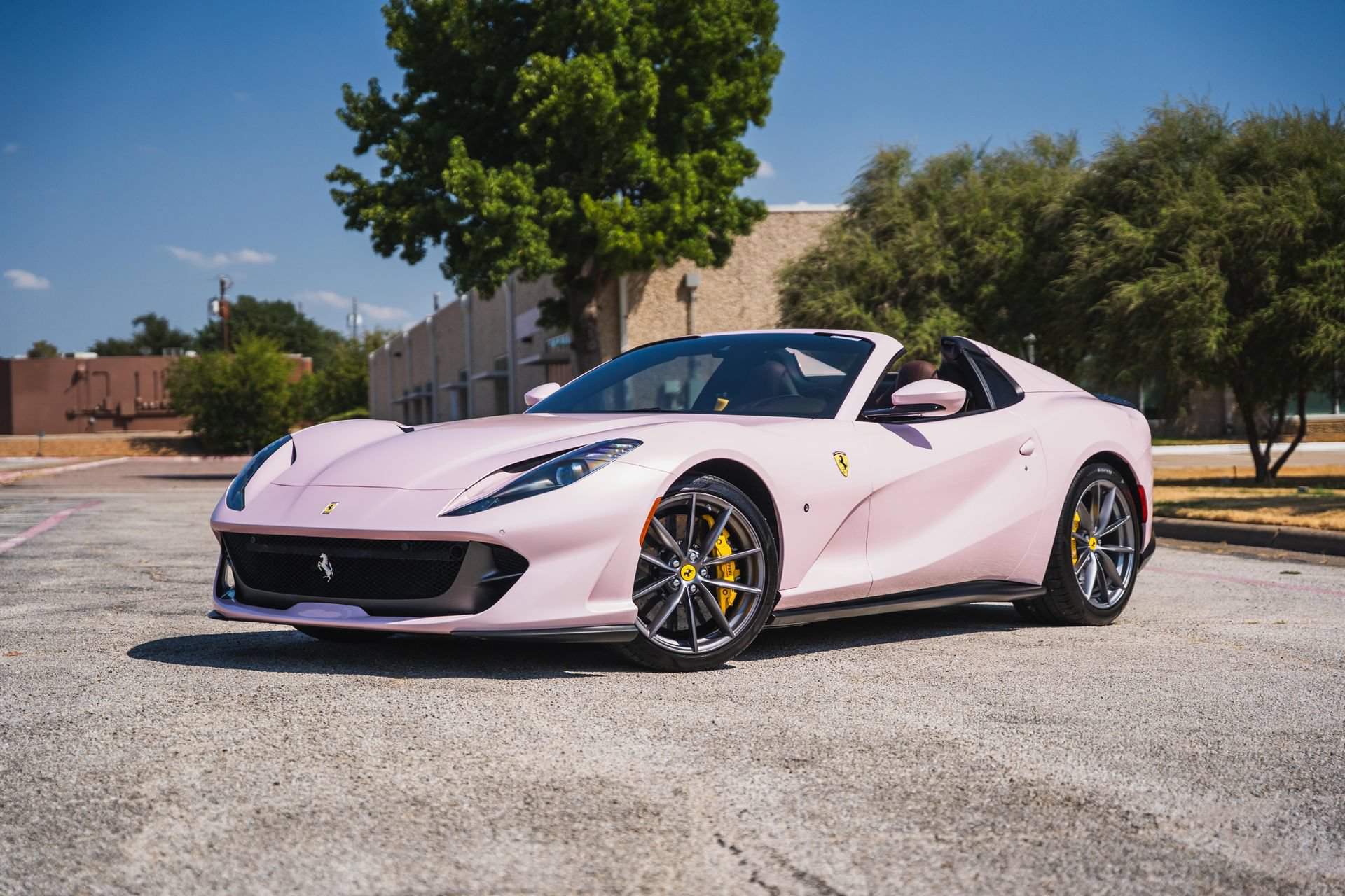 Used 2021 Ferrari 812 GTS RWD image 2