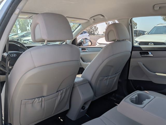 Used 2017 Hyundai Sonata SE FWD image 16