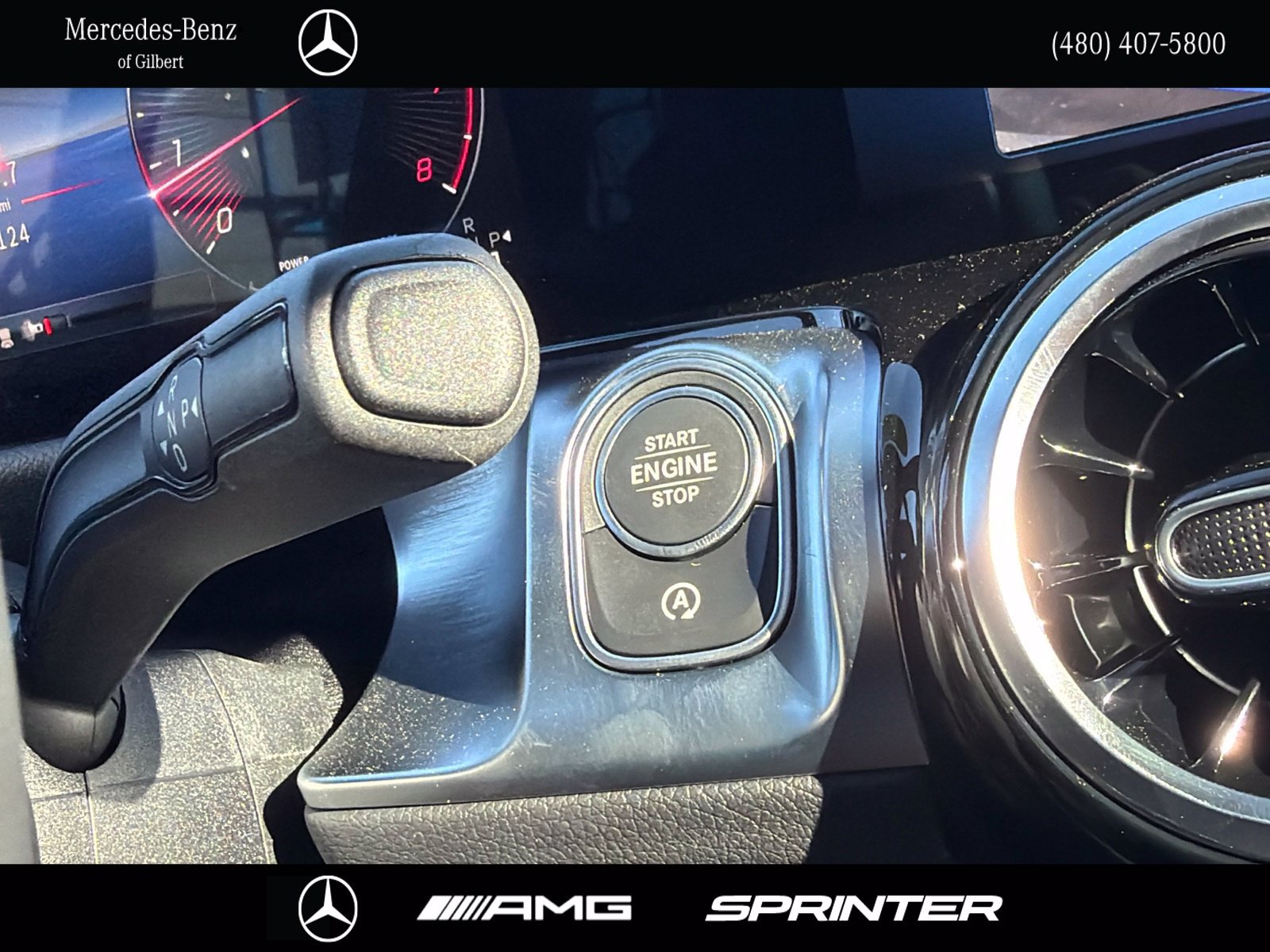 Used 2026 Mercedes-Benz GLB 250 4MATIC image 34