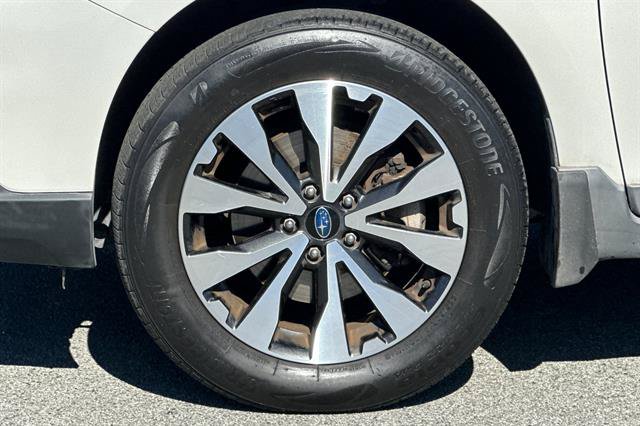 Used 2015 Subaru Outback 2.5i Limited AWD/4WD image 32