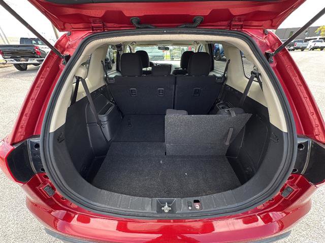 Used 2018 Mitsubishi Outlander SE image 12