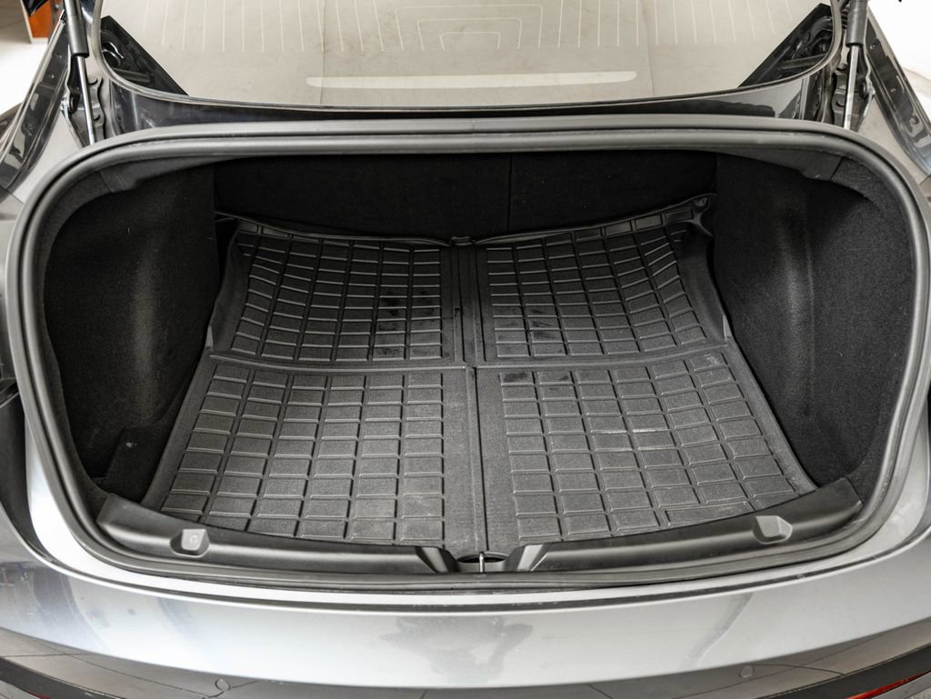 Used 2019 Tesla Model 3 Long Range RWD image 18