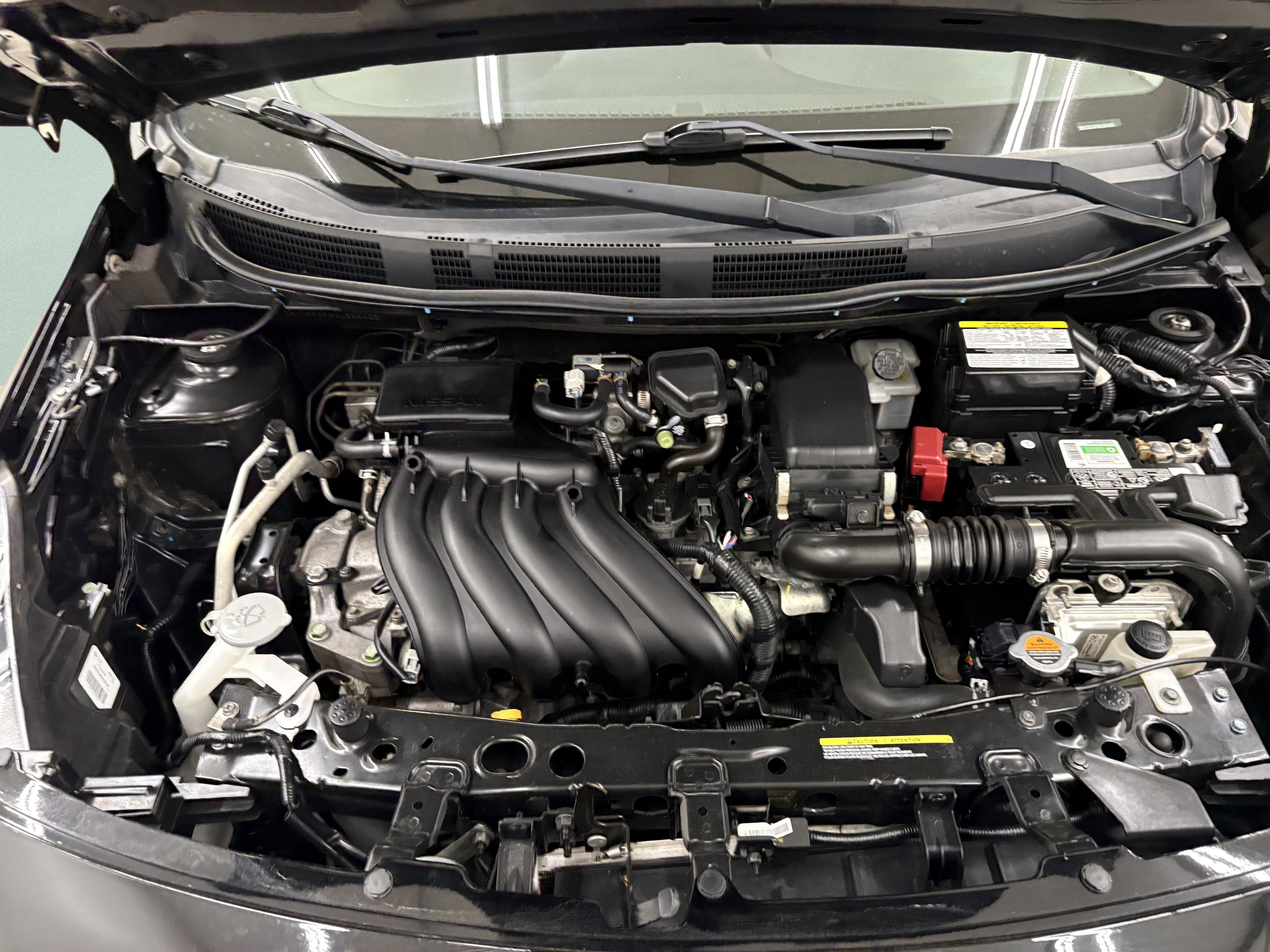 Used 2018 Nissan Versa SV w/ SV Special Edition Package image 9