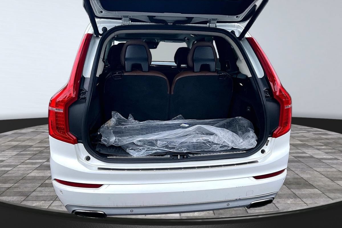 Used 2020 Volvo XC90 T6 Momentum w/ Protection Package Premier AWD/4WD image 33