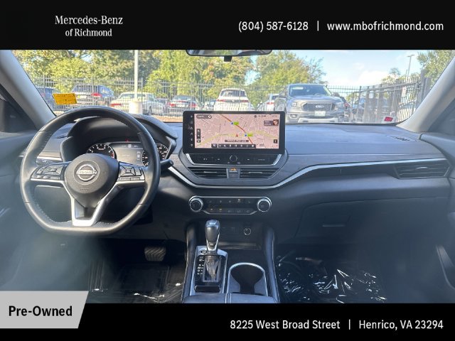 Used 2023 Nissan Altima 2.5 SV w/ SV Premium Package FWD image 17