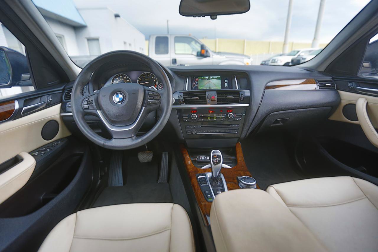 Used 2016 BMW X4 xDrive28i w/ Technology Package AWD/4WD image 12