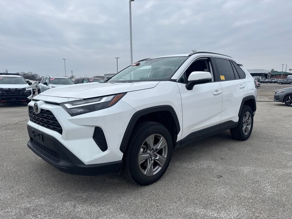 Used 2024 Toyota RAV4 XLE image 2