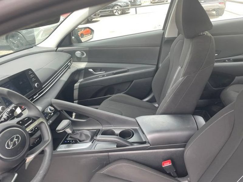 Used 2023 Hyundai Elantra SEL FWD image 16