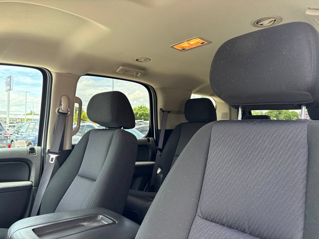 Used 2013 Chevrolet Tahoe LS w/ All-Star Edition AWD/4WD image 4