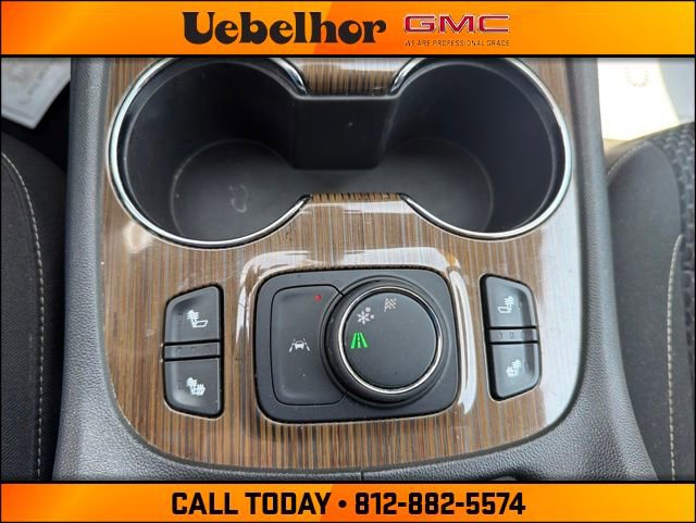 Used 2023 GMC Acadia SLE w/ Driver Convenience Package FWD image 33