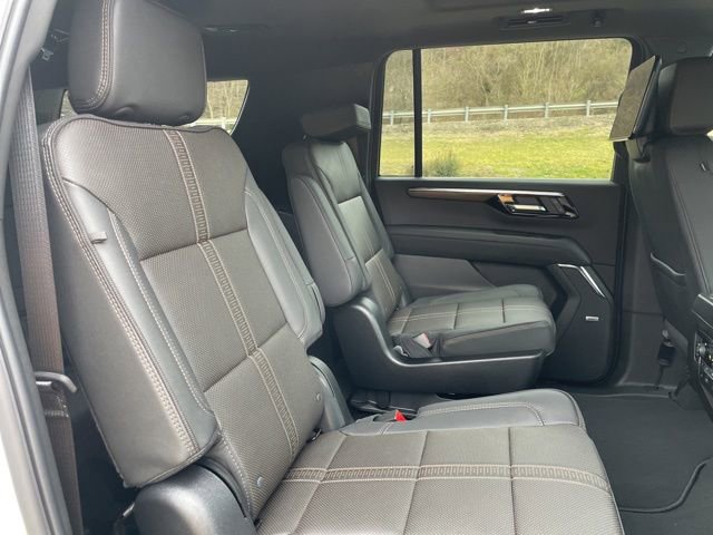 New 2026 Chevrolet Suburban High Country image 25