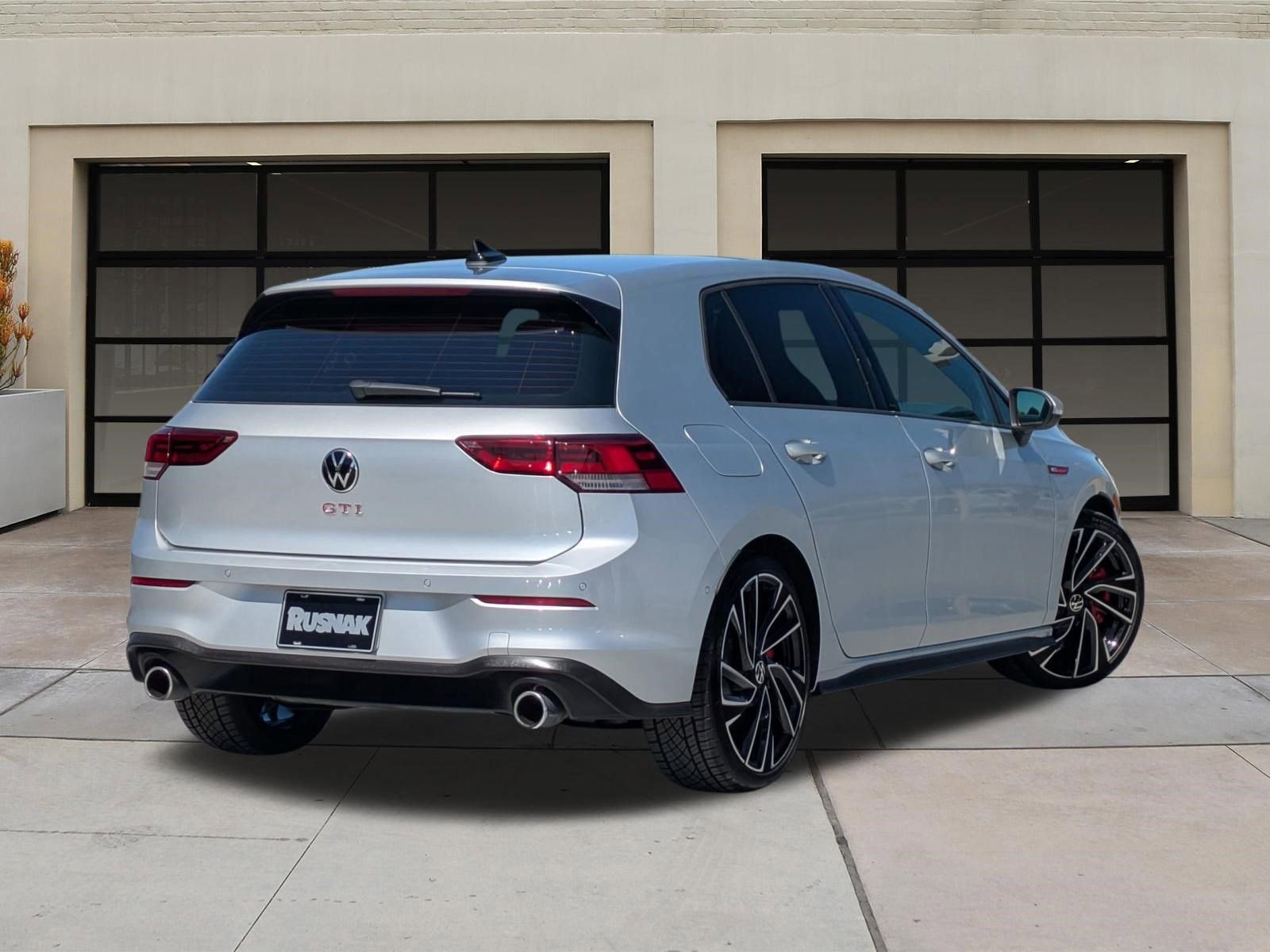 Used 2023 Volkswagen GTI Autobahn FWD image 4