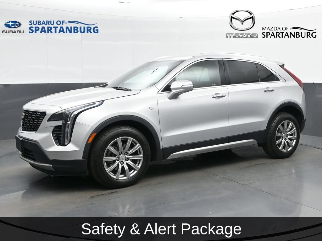 Used 2022 Cadillac XT4 Premium Luxury w/ Safety Alert Package AWD/4WD image 4