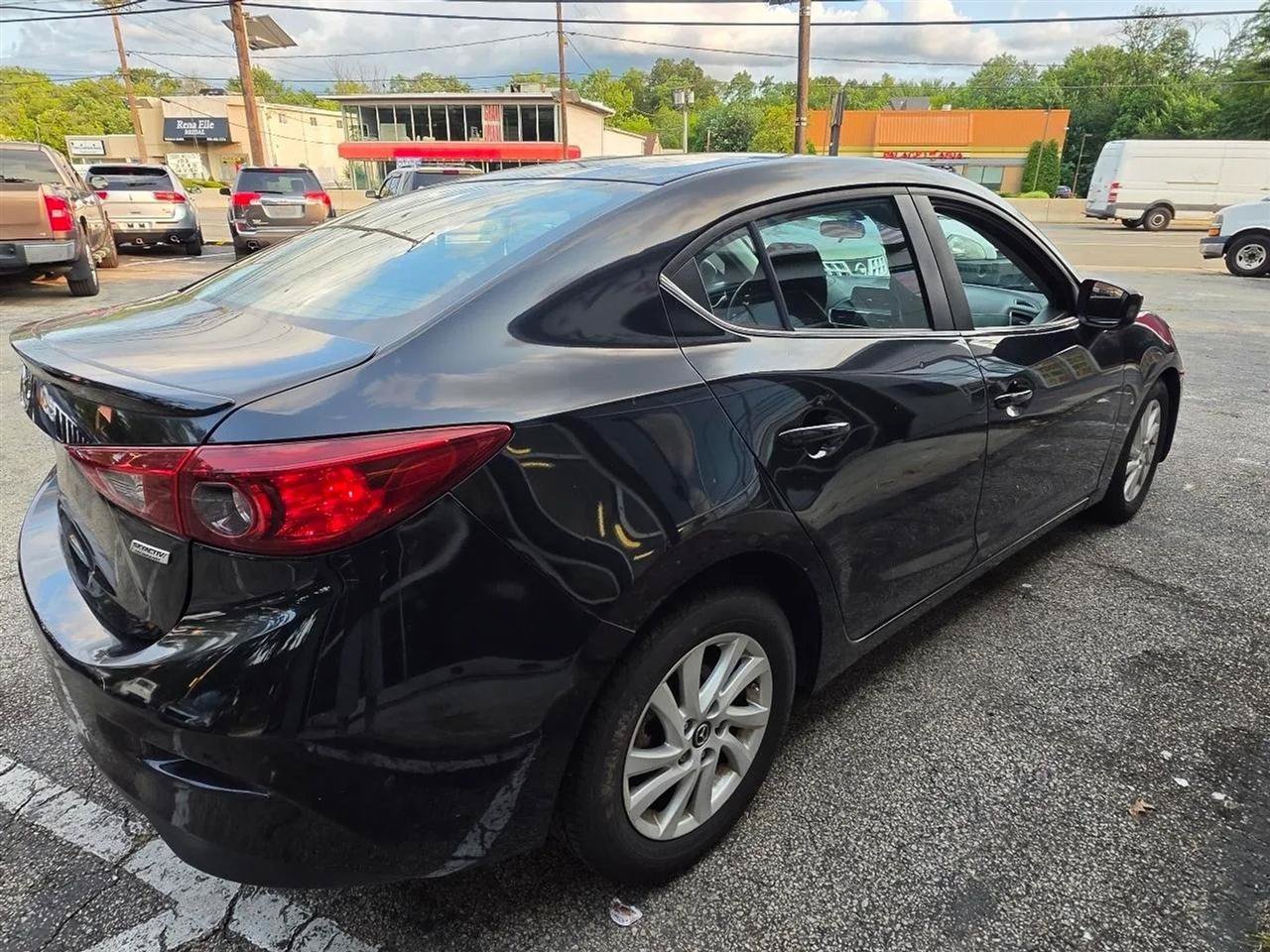 Used 2014 MAZDA MAZDA3 i Touring FWD image 8