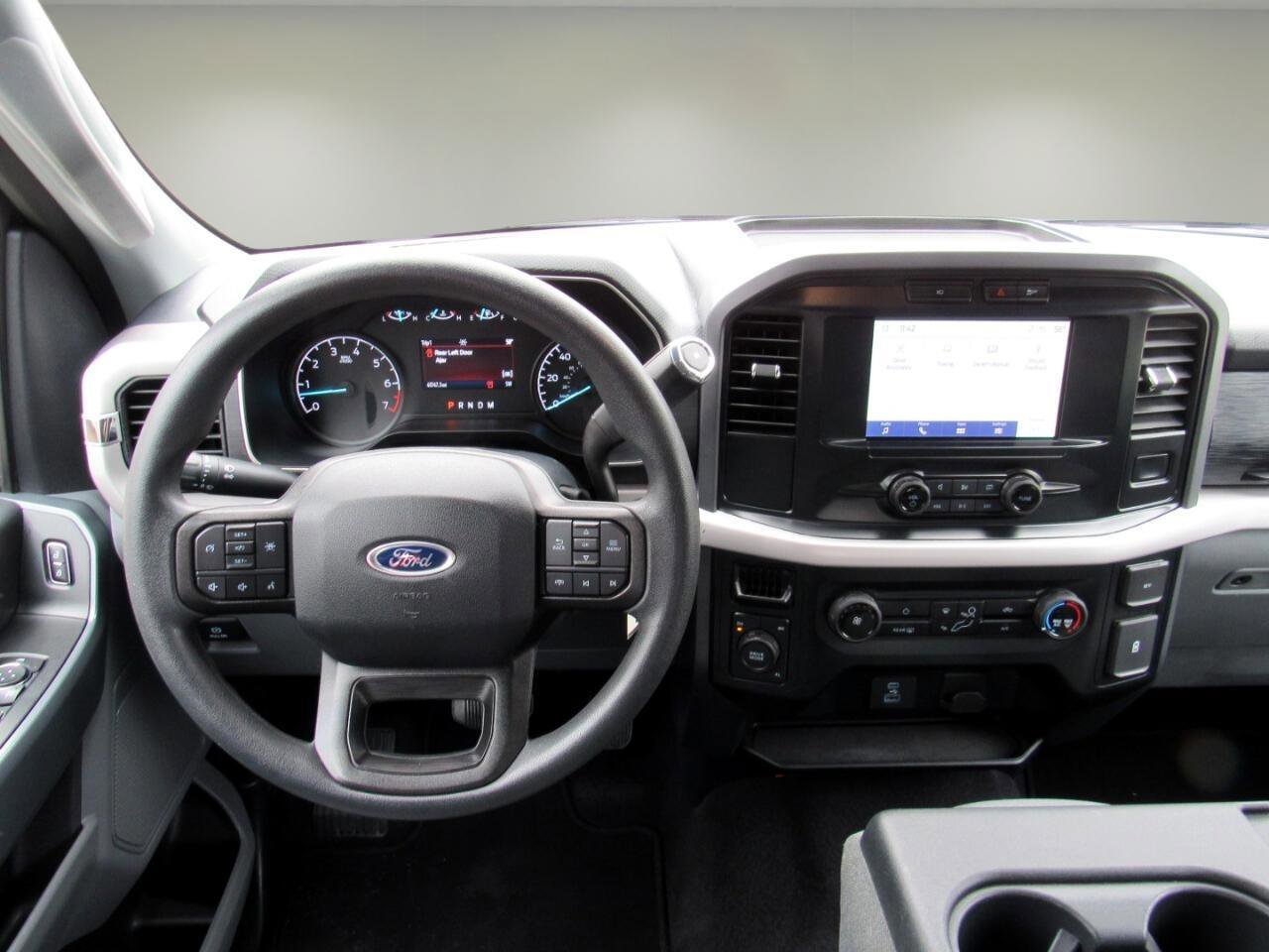 Used 2023 Ford F150 XLT AWD/4WD image 5