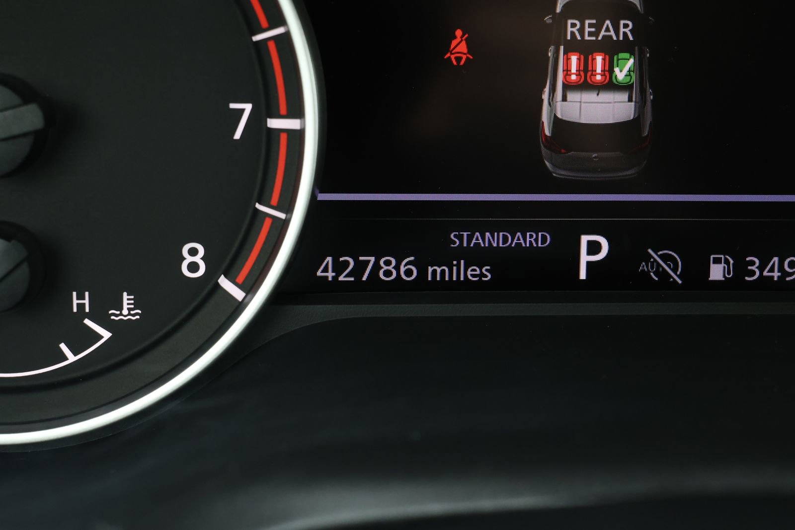 Used 2024 Nissan Rogue SV image 4