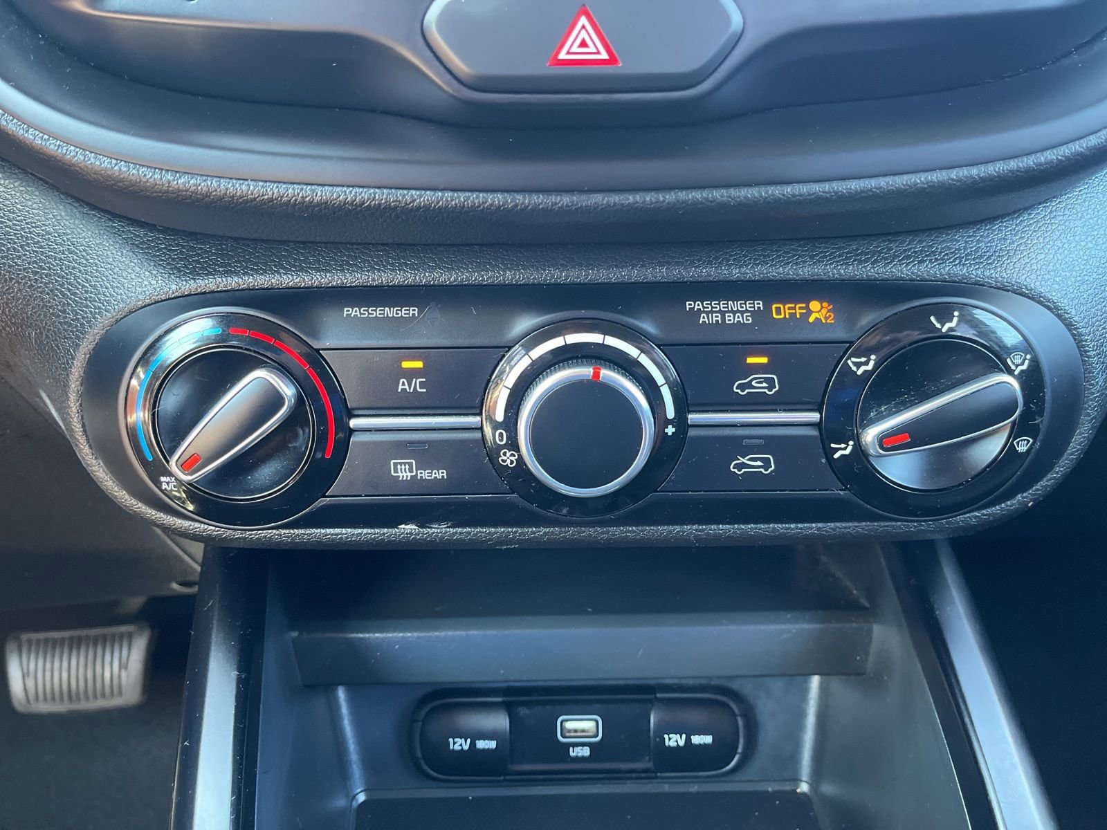 Used 2024 Kia Soul LX w/ Option Group 015 image 30