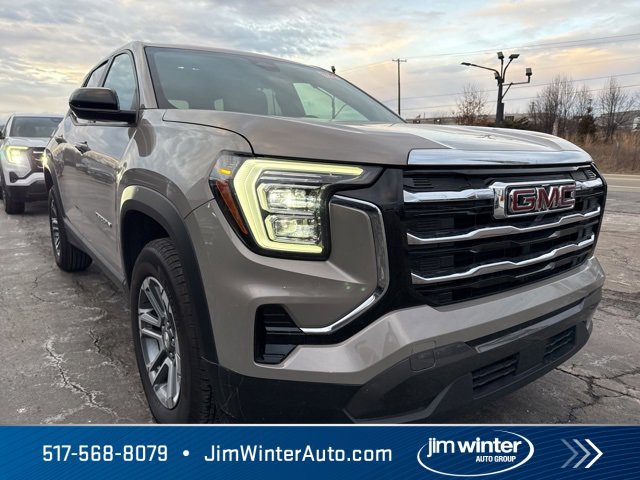 Used 2025 GMC Terrain Elevation image 1