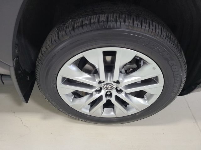 Certified 2023 Toyota RAV4 XLE Premium AWD/4WD image 43
