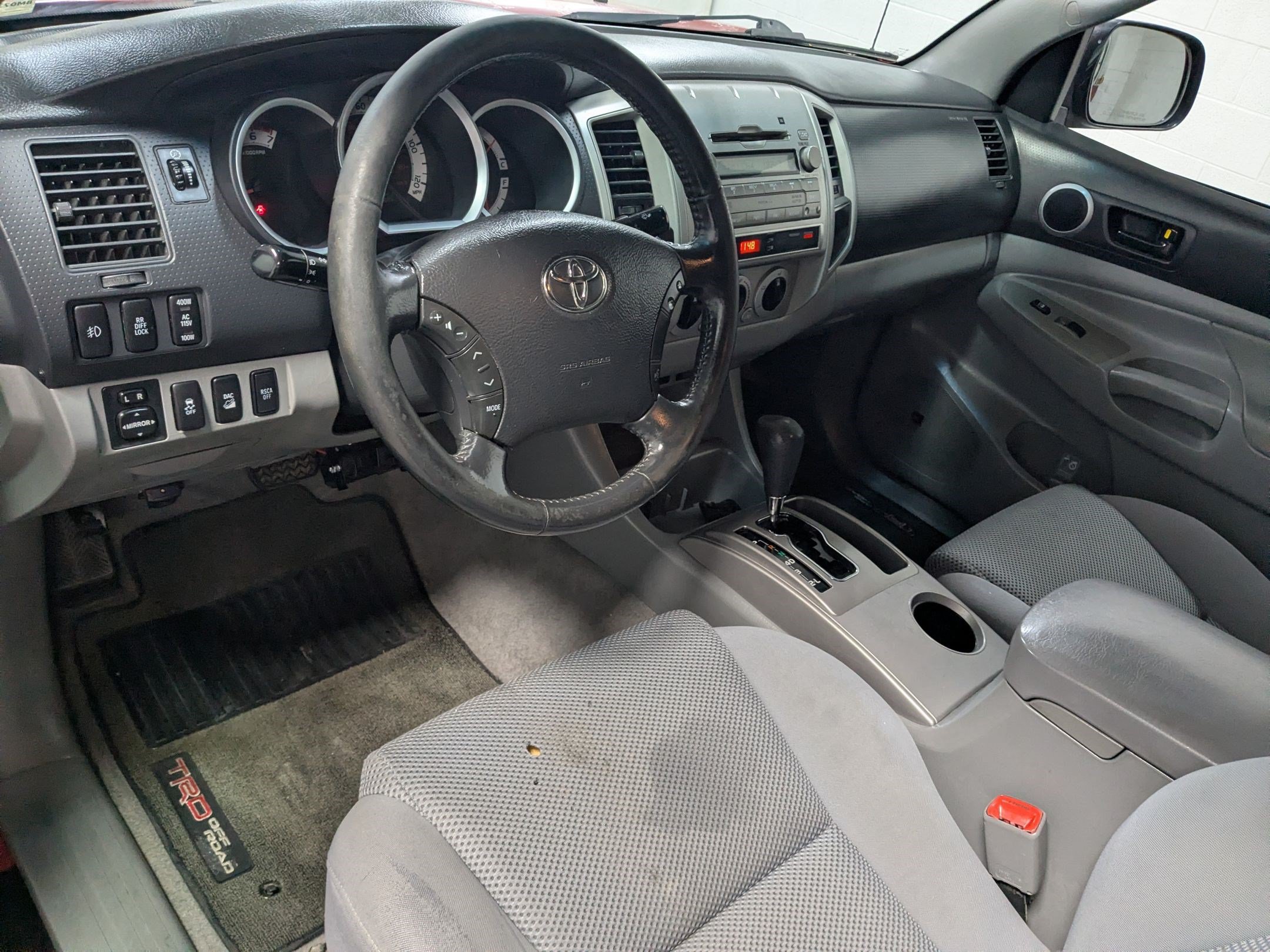 Used 2011 Toyota Tacoma 4x4 Double Cab w/ TRD Off-Road Pkg w/JBL Audio image 12