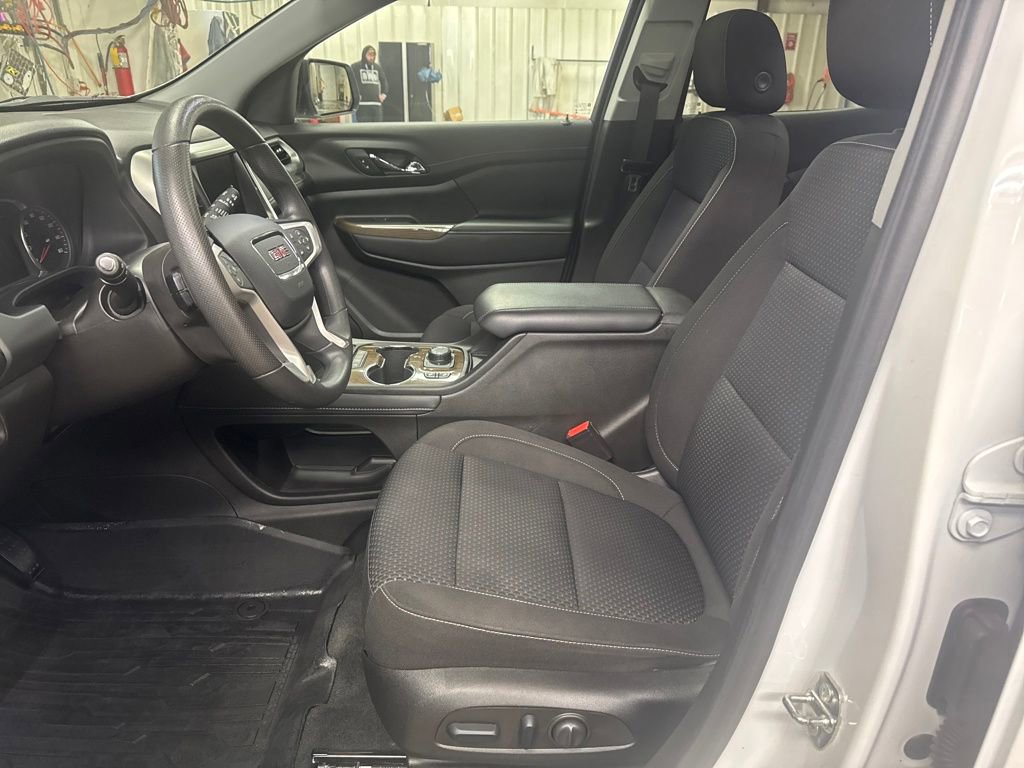 Certified 2023 GMC Acadia SLE w/ Driver Convenience Package image 14