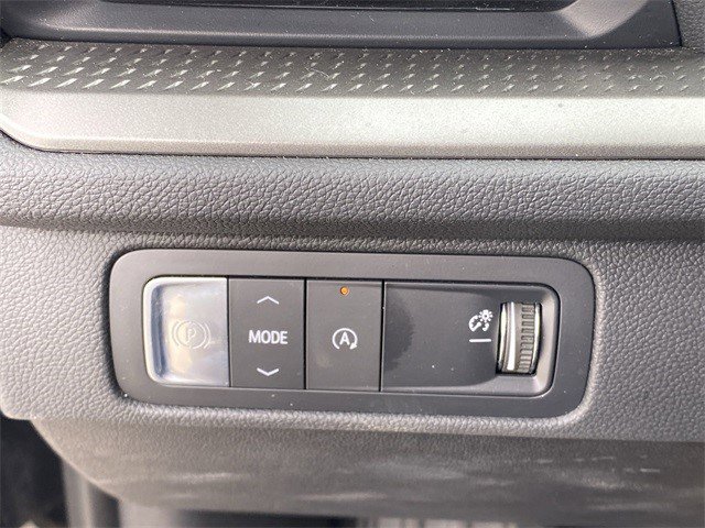 Certified 2025 Chevrolet Traverse LT image 19