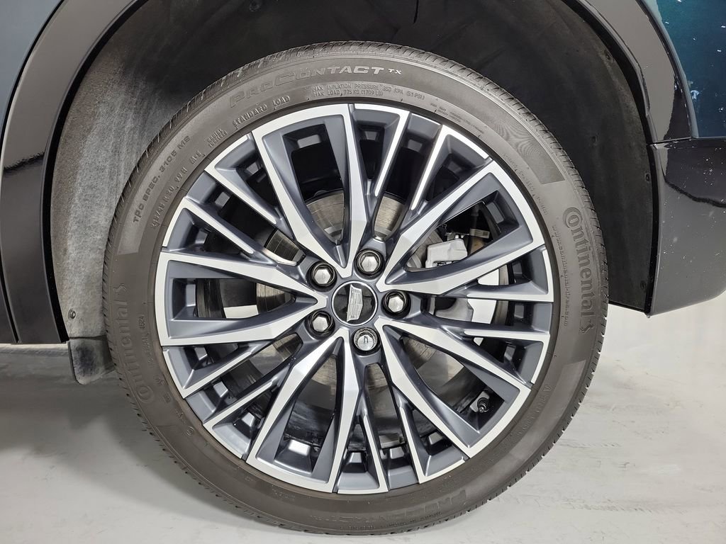 Certified 2025 Cadillac XT4 Sport FWD image 10