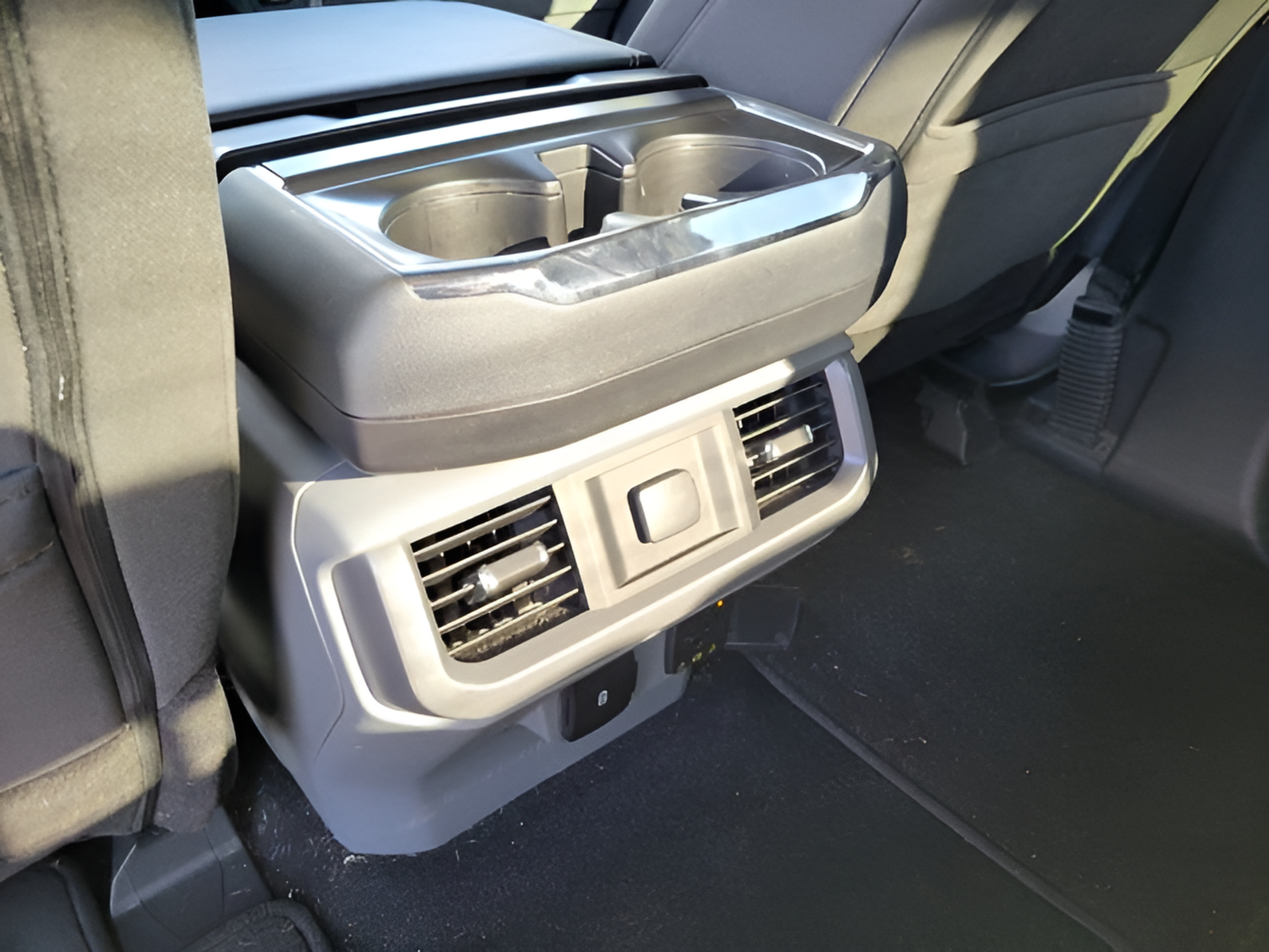 Used 2023 Ford F150 Lightning XLT AWD/4WD image 11