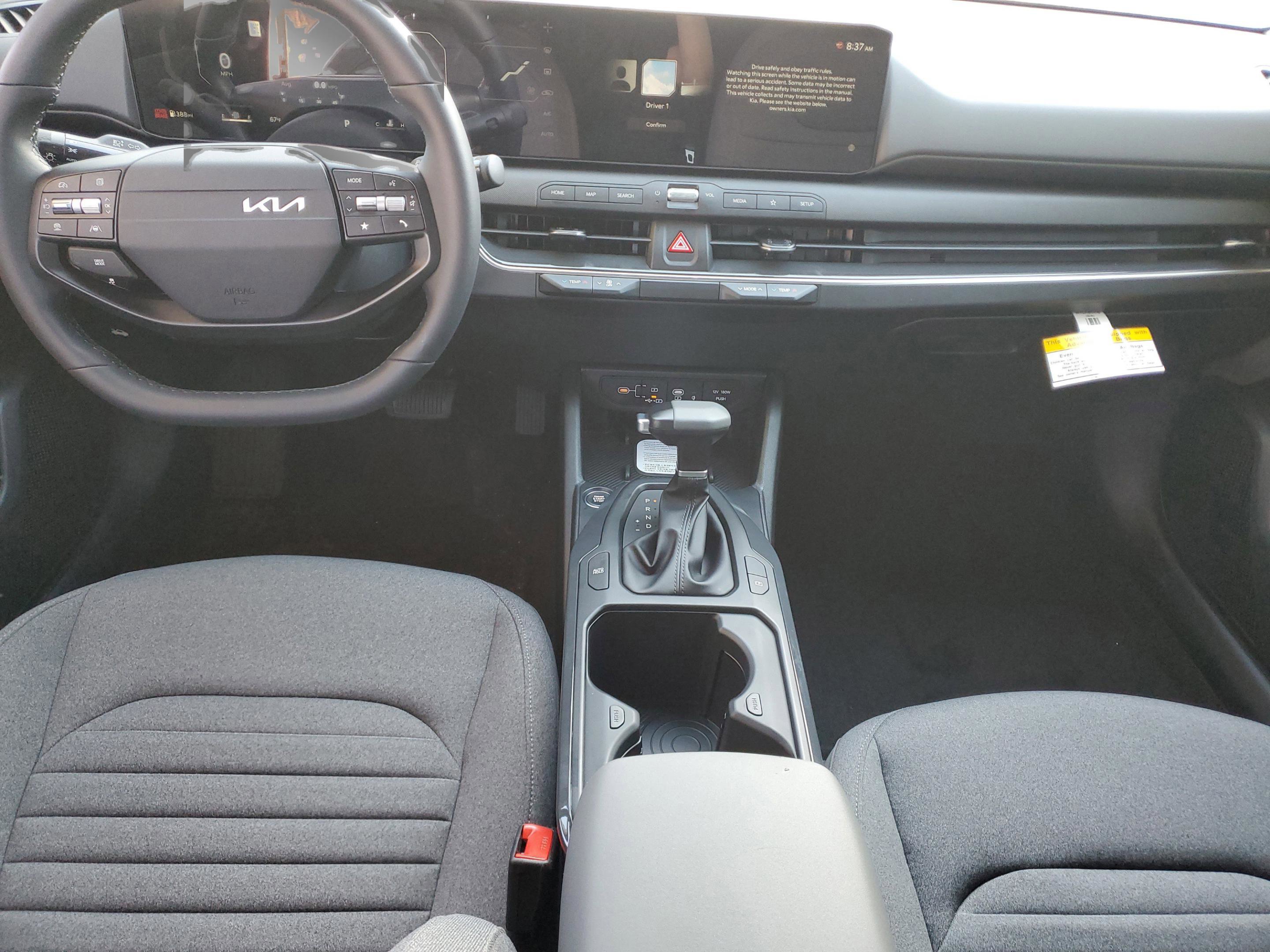 New 2025 Kia K4 EX image 24