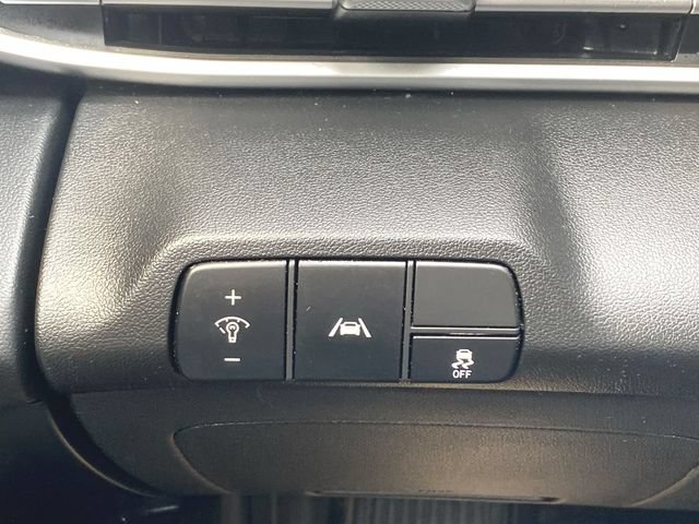 Used 2023 Hyundai Elantra SEL FWD image 17